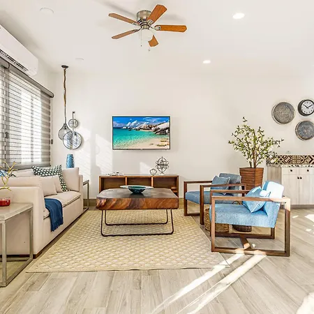 Luxurious Secluded 3 Bedroom Mavila Condo Retreat