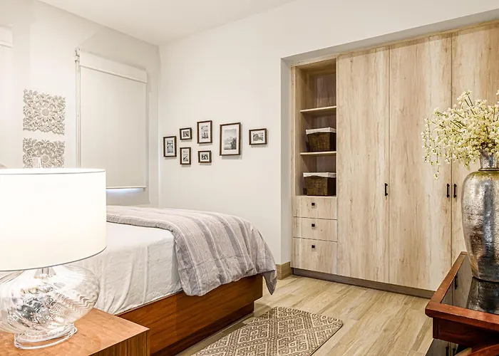 Luxurious Secluded 3 Bedroom Mavila Retreat